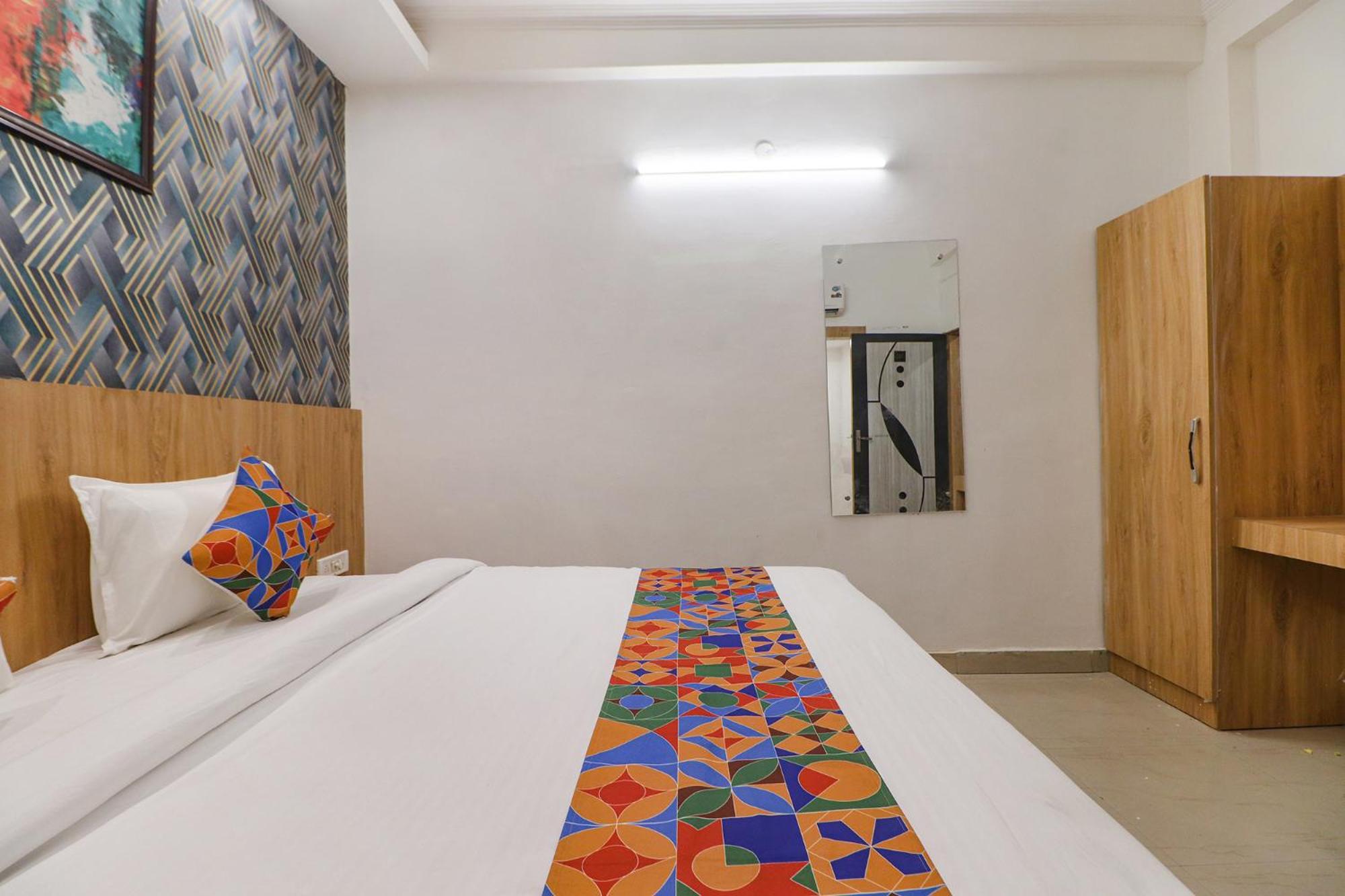 Fabhotel Rainbow Villa Near Igi Airport Yeni Delhi Dış mekan fotoğraf